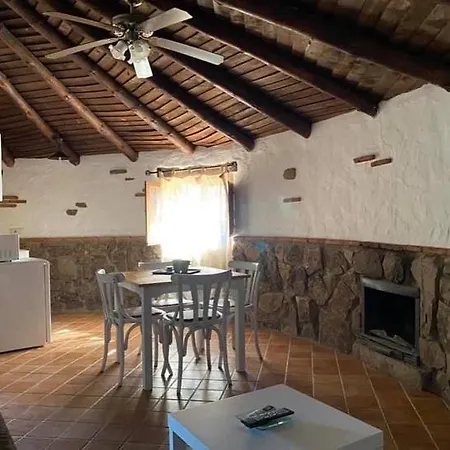 فندق Complejo Rural El Prado 4*